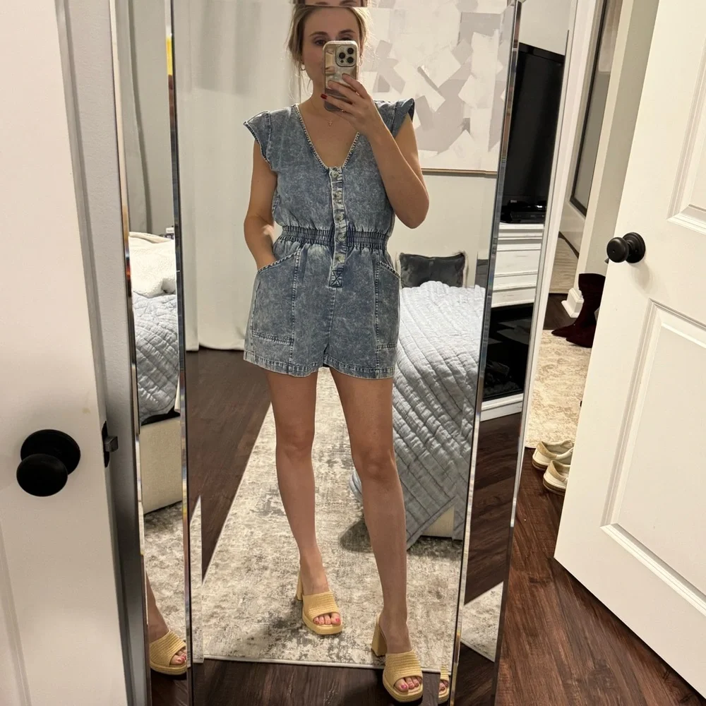 Cute Girly Flare Sleeves Blue Denim Pull Up Stretch Romper - Picture 4 of 11